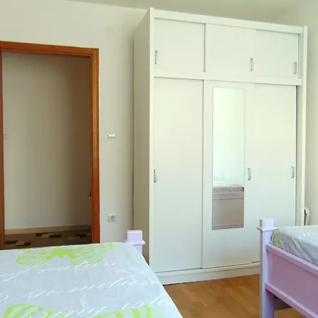 Apartment Apartman Savic *